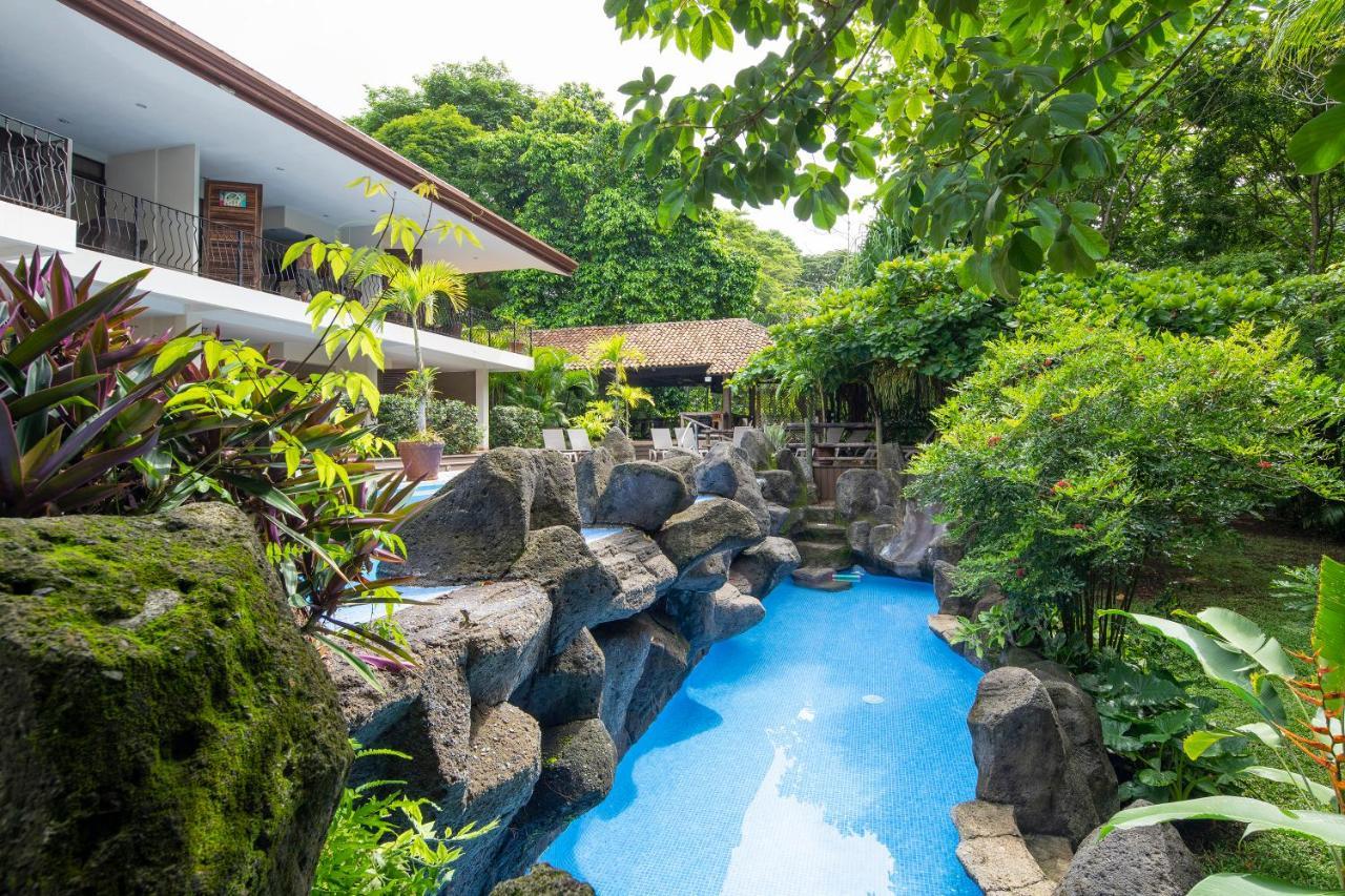 Pumilio Mountain & Ocean Hotel Jaco Exterior photo