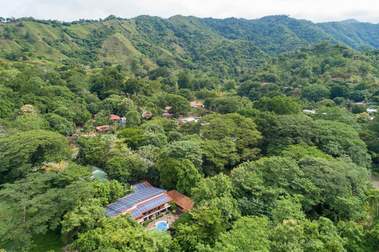 Pumilio Mountain & Ocean Hotel Jaco Exterior photo